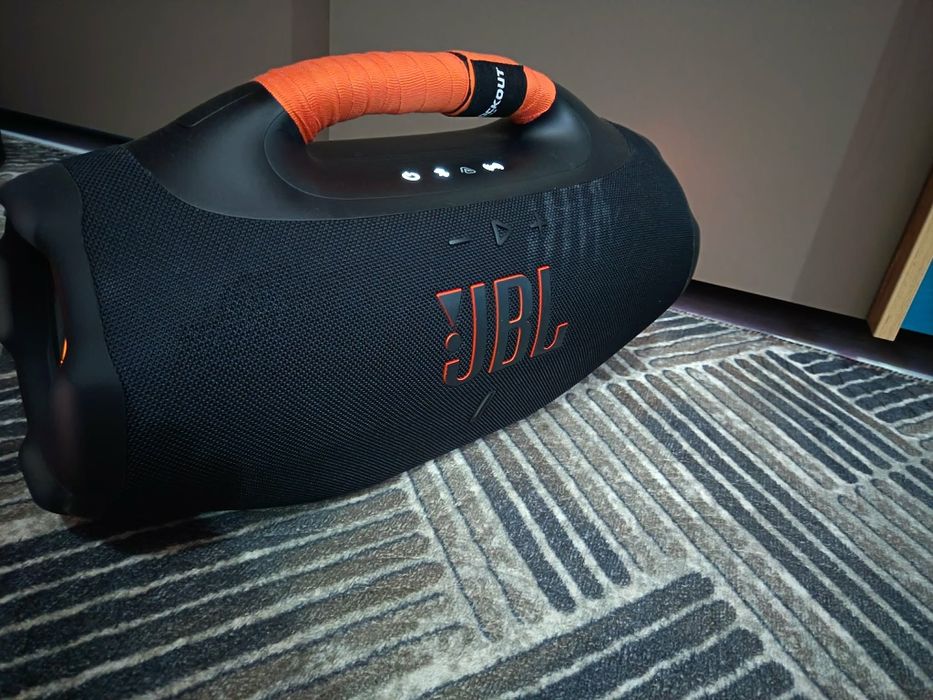 Jbl boombox 4 de vanzare..