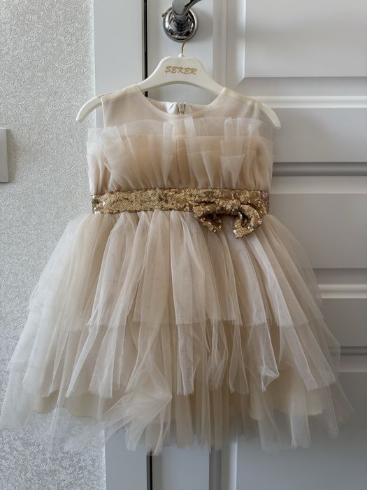 Детское нарядное платье на 2 года