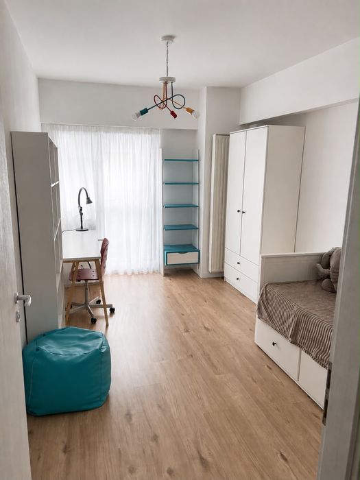 Inchiriez Apartament 3 camere  Belvedere + 2 locuri parcare