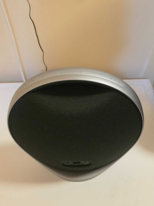 Преносима тонколона Harman Kardon Onyx Studio 9