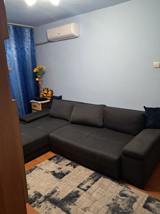 APARTAMENT de vânzare