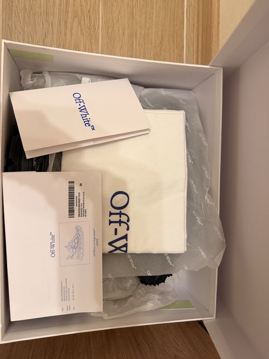 Маратонки Off White