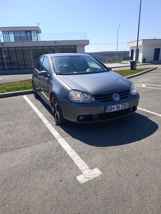 Vând sau schimb golf 5 1,9 tdi