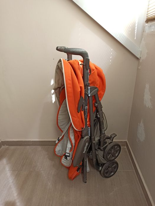 Много лека количка Peg Perego Pliko P3 On Track