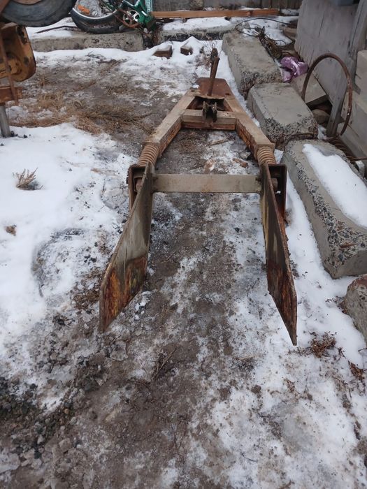 Щетка дорожная на МТЗ