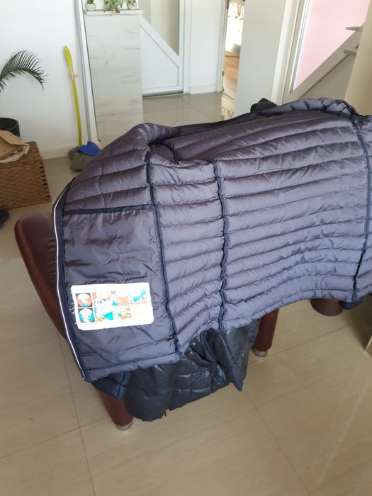 Vand haina MONCLER marimea M