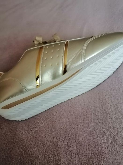 Дамски маратонки