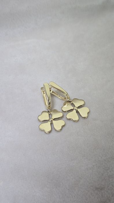 Серьги из жёлтого золото