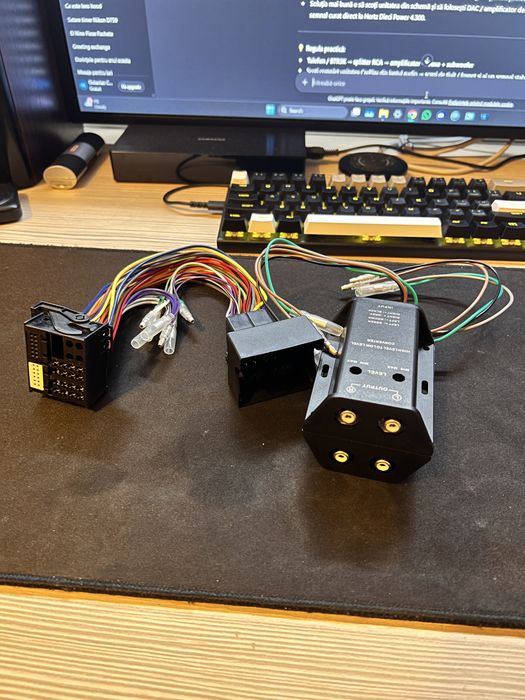 Adaptor QUADLOCK UNI 4CarMedia