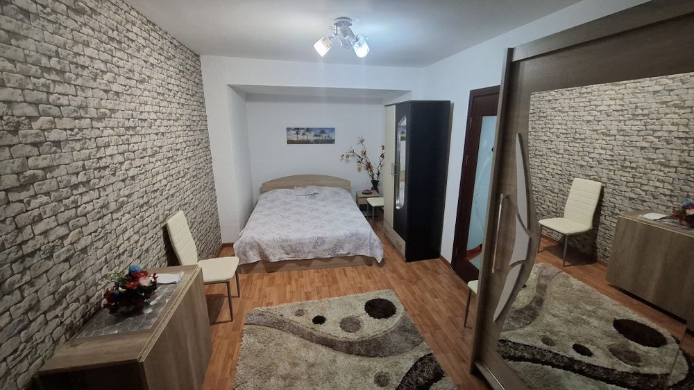Garsoniera de închiriat