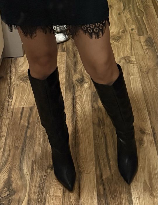 Дамски черни ботуши на висок ток - НОВИ