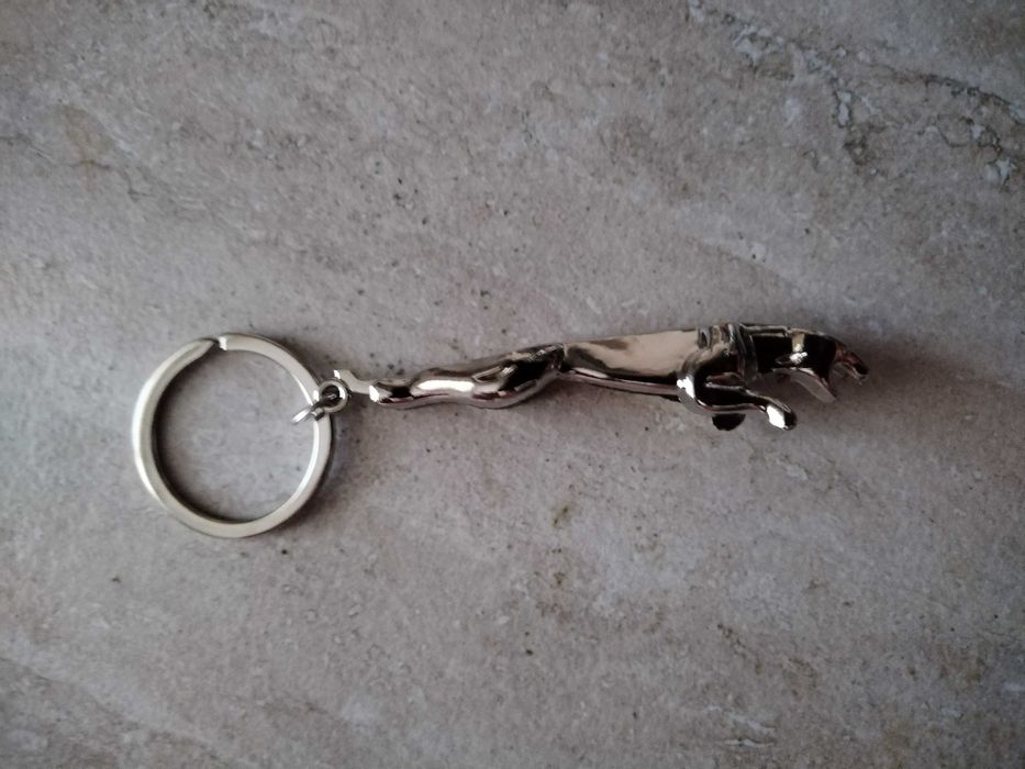 Breloc  chei   figurina   Jaguar,  metal - Nou
