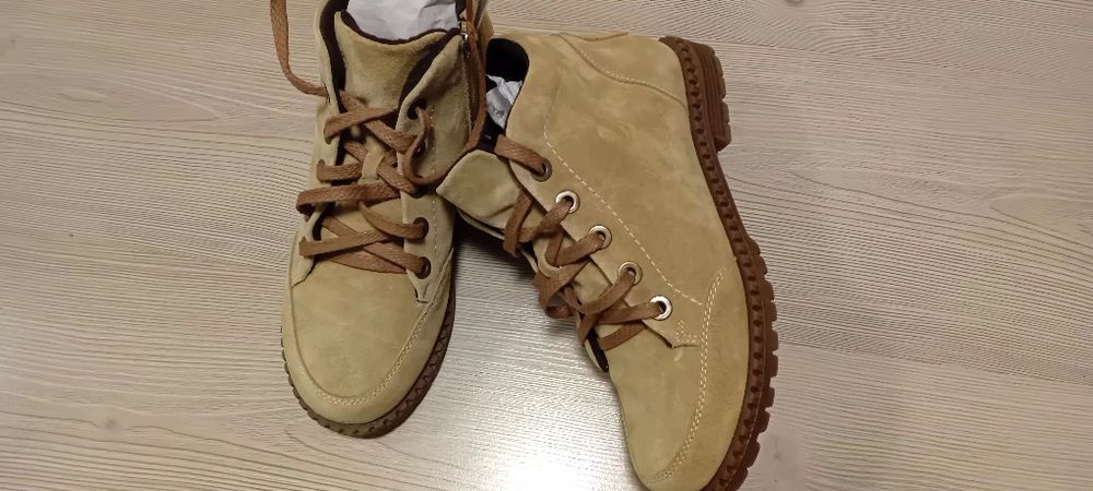 Боти  "Габина", номер 37