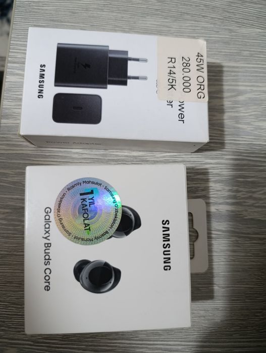 Срочно Samsung Buds core + adapter 45w