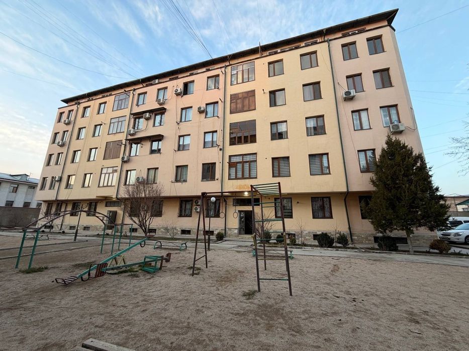 Продаётся  3х комнатная квартира