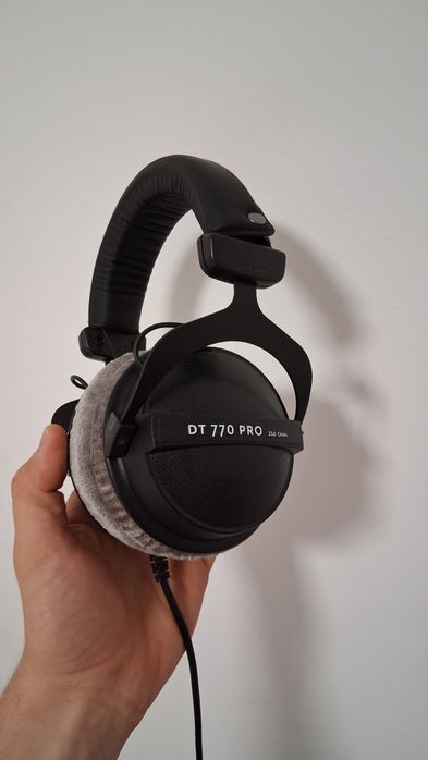 Casti de studio, Beyerdynamic DT 770 PRO 250 Ohms