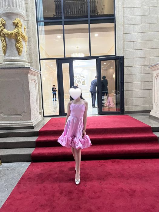 Продам платье 9000к