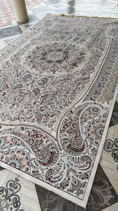 Ковер в отличном состоянии 2,5*4