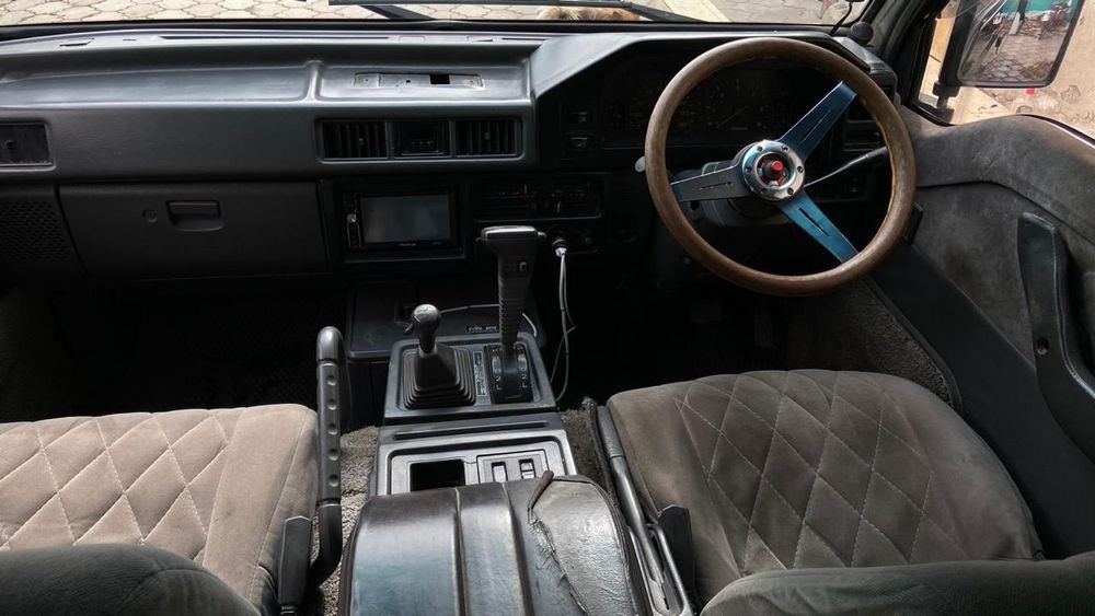 Продам машину Delica