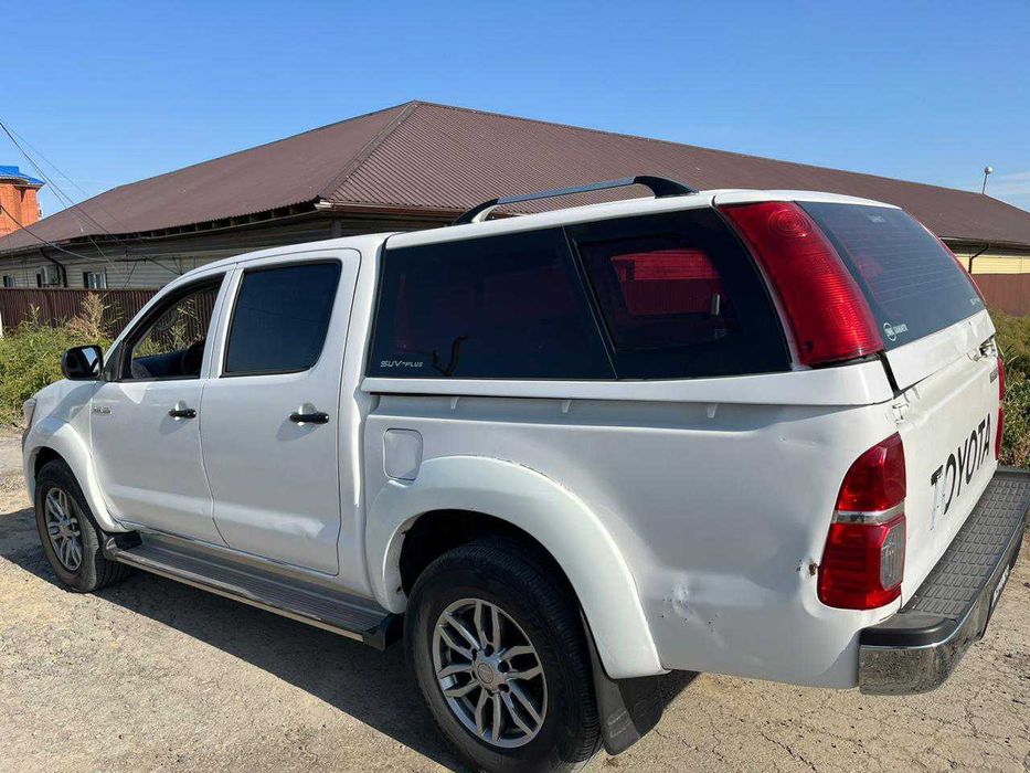 Продам Toyota Hilux 2014 г.