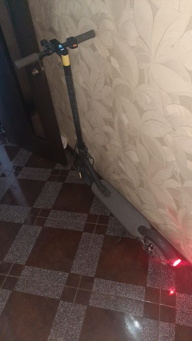 самокат xiomi mi electric scooter