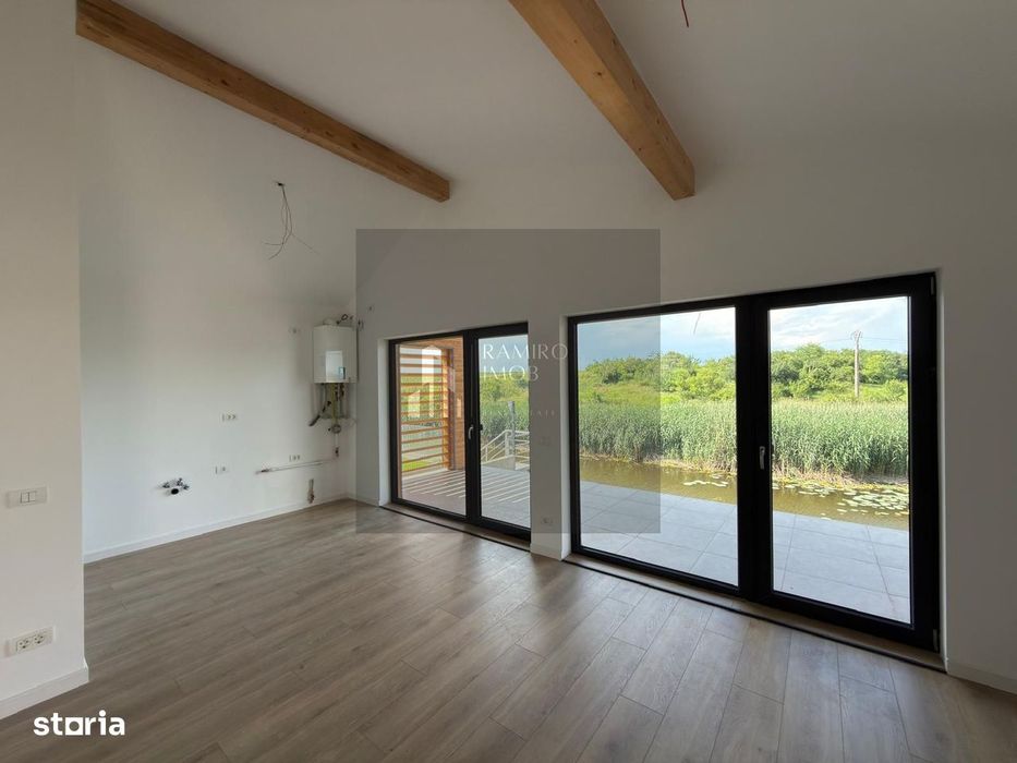 Casa in Snagov -vedere si ponton la lac/