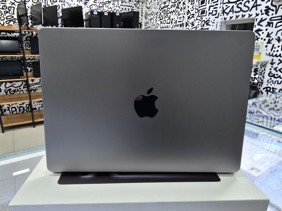 Macbook pro 14 чип M3 озу 8gb ssd1000gb A2918
