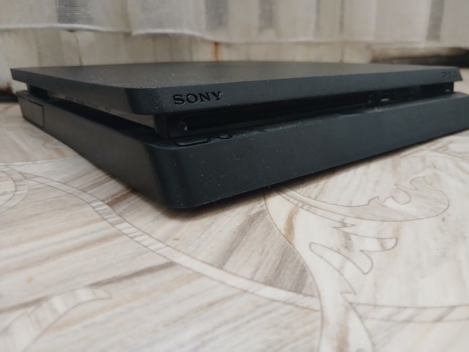 PS 4 Sony приставка