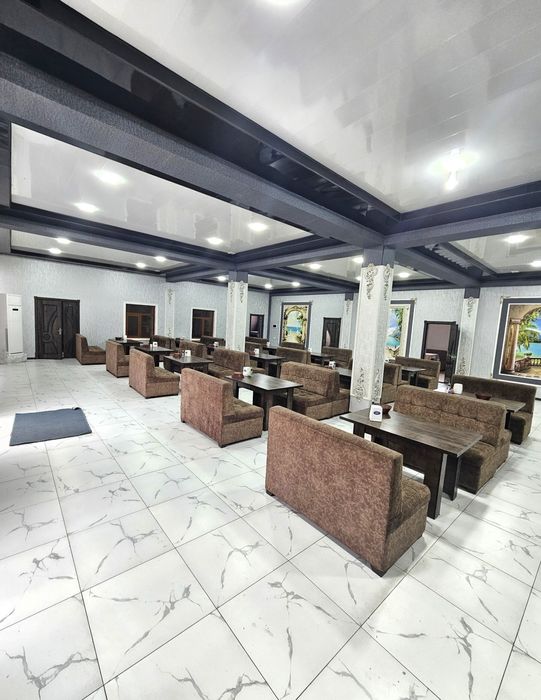 Продаётся действующее кафе в центре Кибрая.