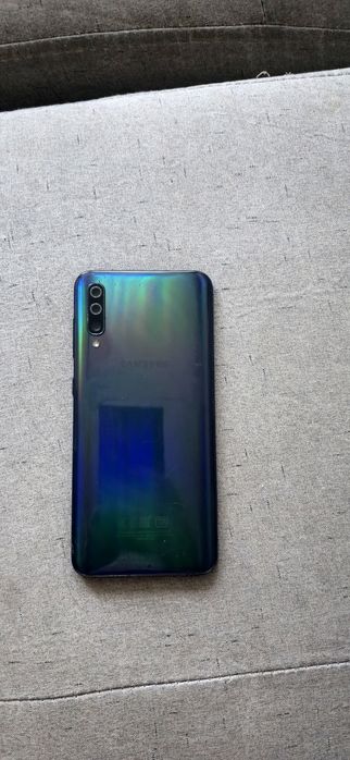 Продам samsung A50
