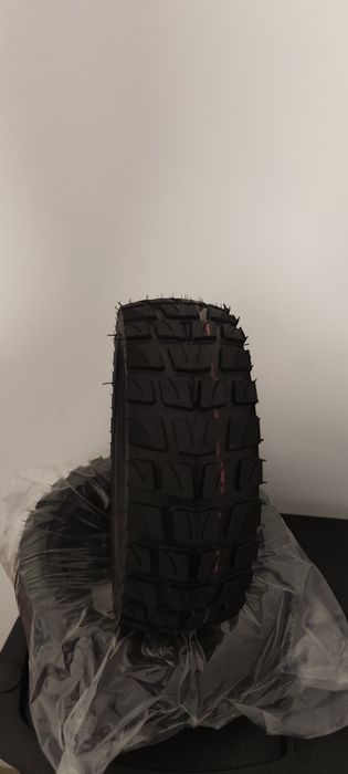 Vând 2 cauciucuri tubeless 10x2,75-6,5