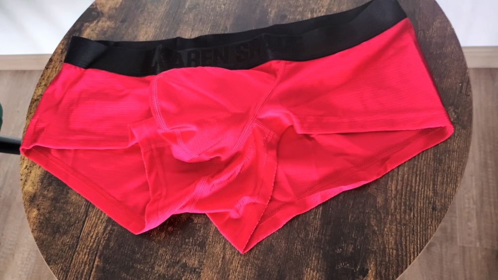 Vând boxeri /sorturi de plaja  pt bărbati