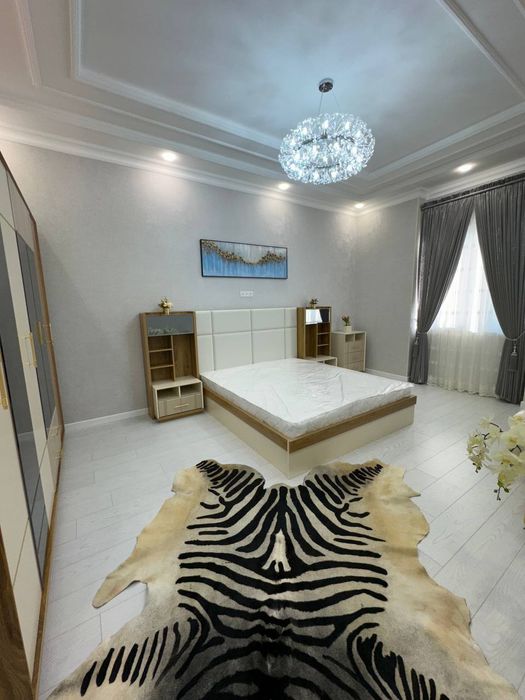 Сдается 5 комнатная квартира в Алмазарском районе на долгий срок