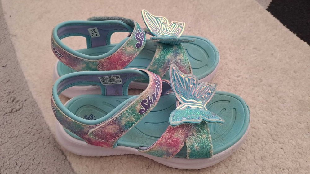 Оригинални светещи сандали Skechers