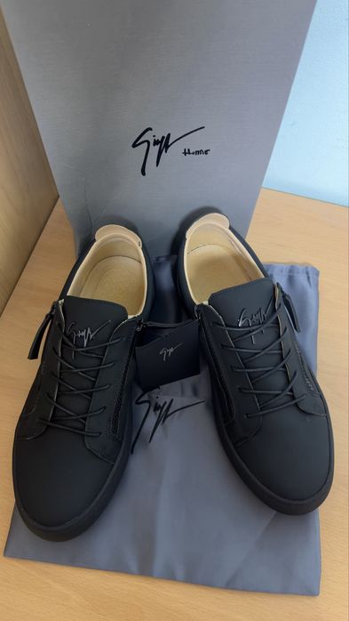 Giuseppe Zanotti 44 чисто нови