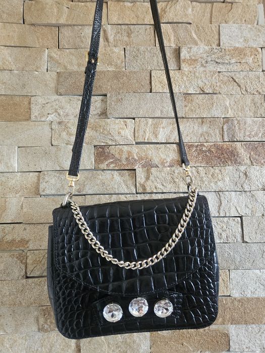 Чанта  Moschino ..