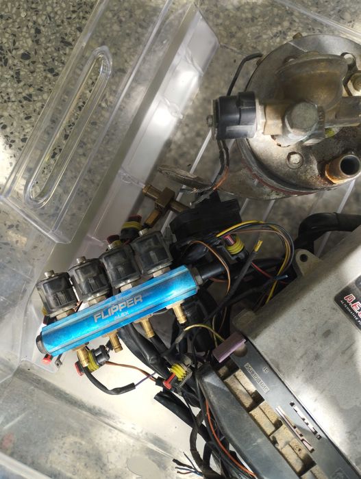 Газов инжекцион за 8 цилиндъра