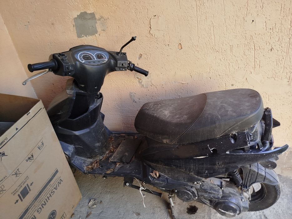 Мопед срочно сатылады