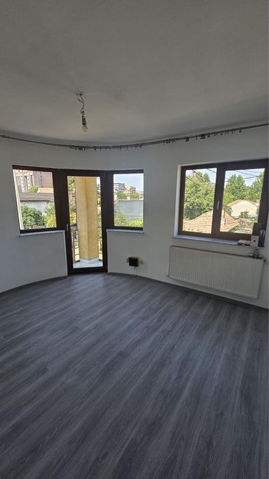 Apartament 3 camere decomandat