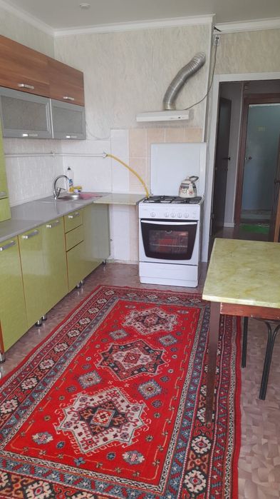 Сдам квартиру по часам  28а мкр