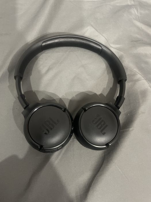 Продам JBL оригинал