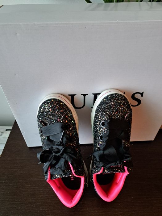 Кецове Skechers 33 номер, Апрески Primigi и боти Levi's 32 номер