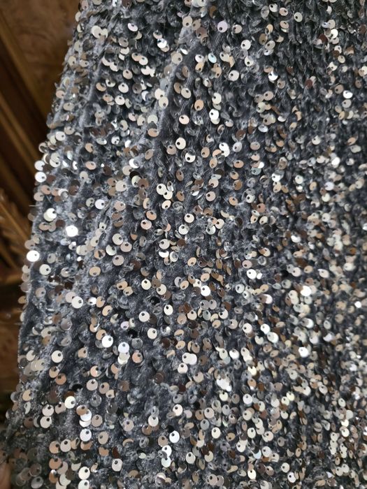 Вечерние платья для девочек 9 лет. В отличном состояние