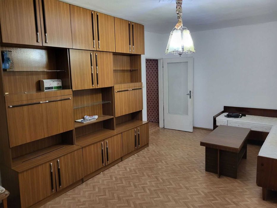 Дава се под наем Двустаен апартамент в Пловдив, Кършияка - 55 кв.м за 250 € - Снимка #2