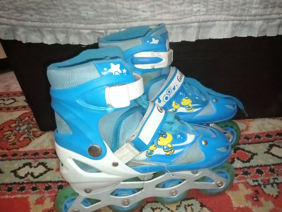 Продам ролики за 1 пару 5000