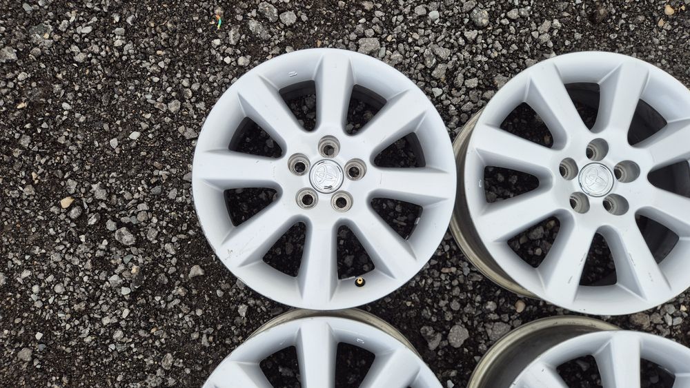 Оригинални джанти Тойота 5/100 Toyota Avensis 5x100