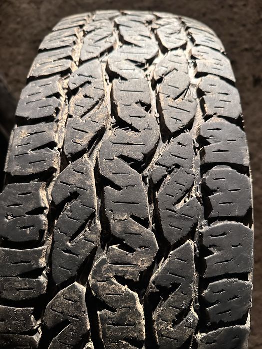 Шины 235/75R15 (7шт)