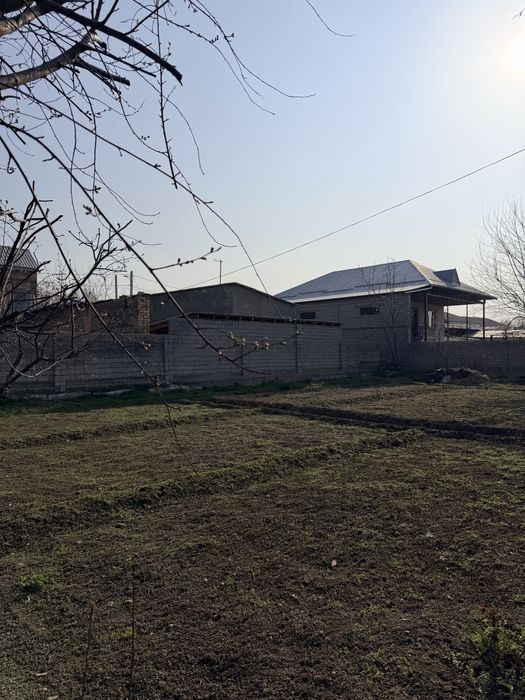 Yer sotiladi 6 Sotix Sotixi 11.000$