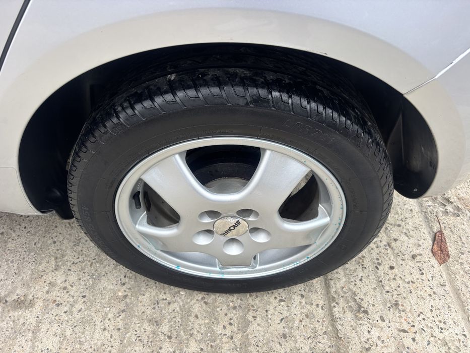 Skoda fabia 1.2 MPI 2009 GPL RATE