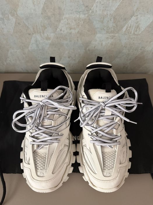 Balenciaga Track